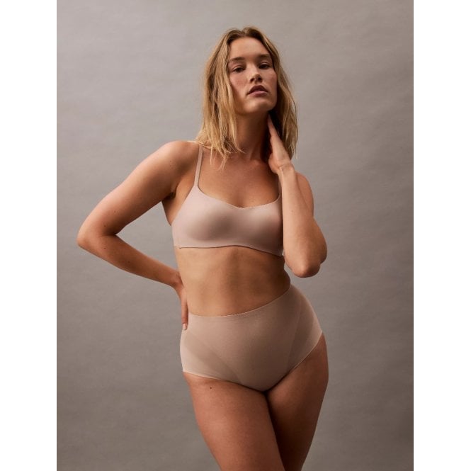 Calvin Klein Sculpted Shapewear Briefs - Stay Put Mesh